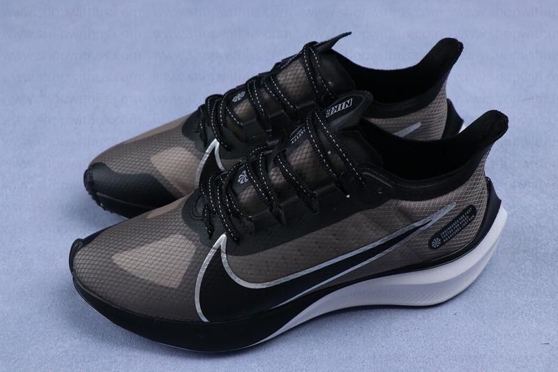 NikeRunning Zoom Gravity - Black/Silver