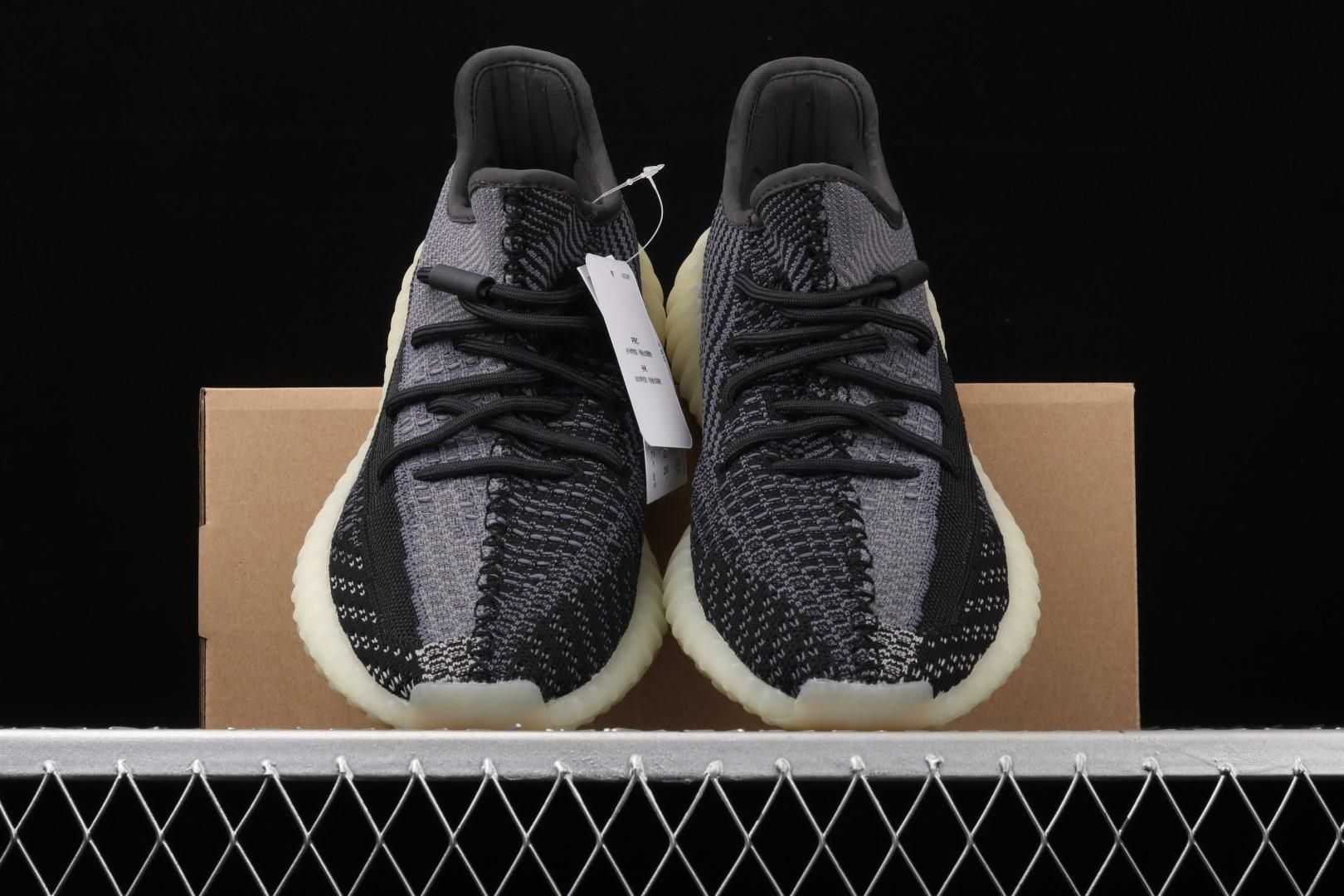 adidasUnisex Yeezy Boost 350 V2 - Carbon