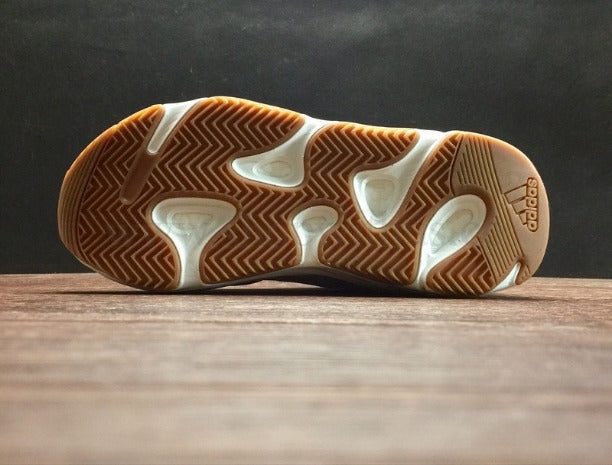 adidasUnisex YEEZY Boost 700 - White/Gum