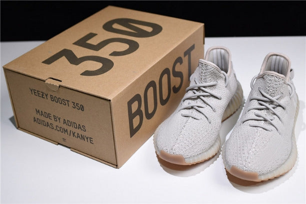 adidasUnisex YEEZY Boost 350 v2 - Sesame