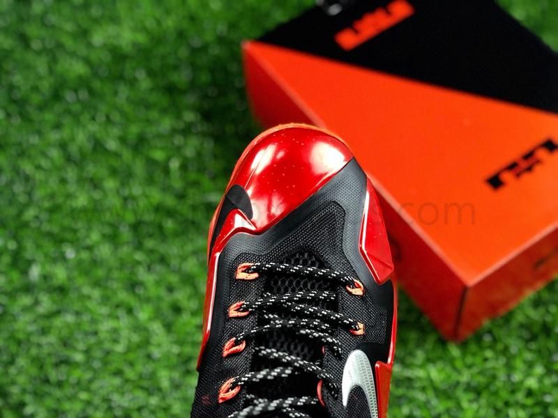 NikeBasketball Lebron 11 - 'Miami Away'