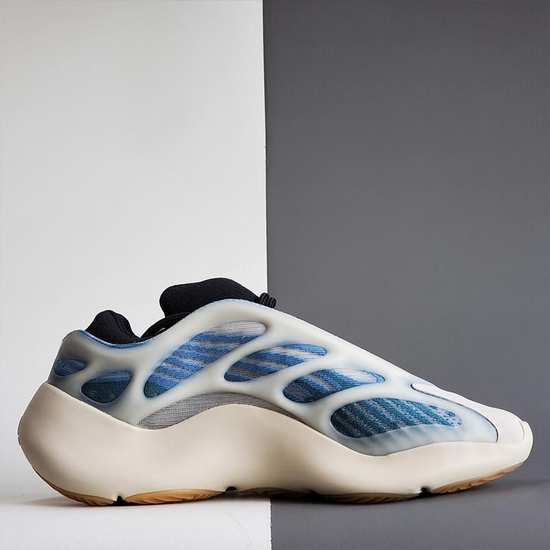 adidasOriginals Yeezy 700 V3 - Kyanite
