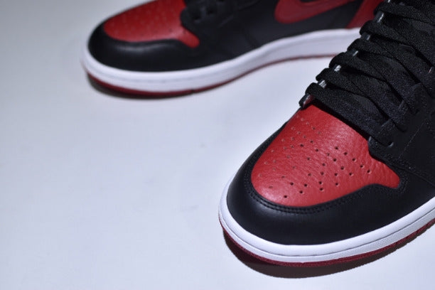 Air Jordan 1 AJ1 High The Return - Bred