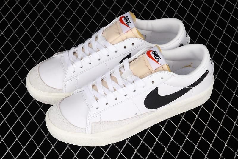 NikeUnisex Blazer Low 77 Vintage - White/Black