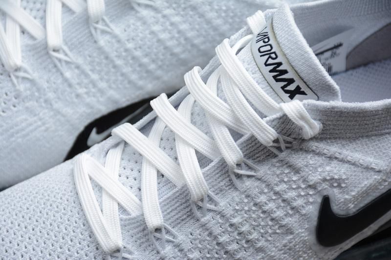 NikeAir VaporMax Flyknit 2 - pure platinum