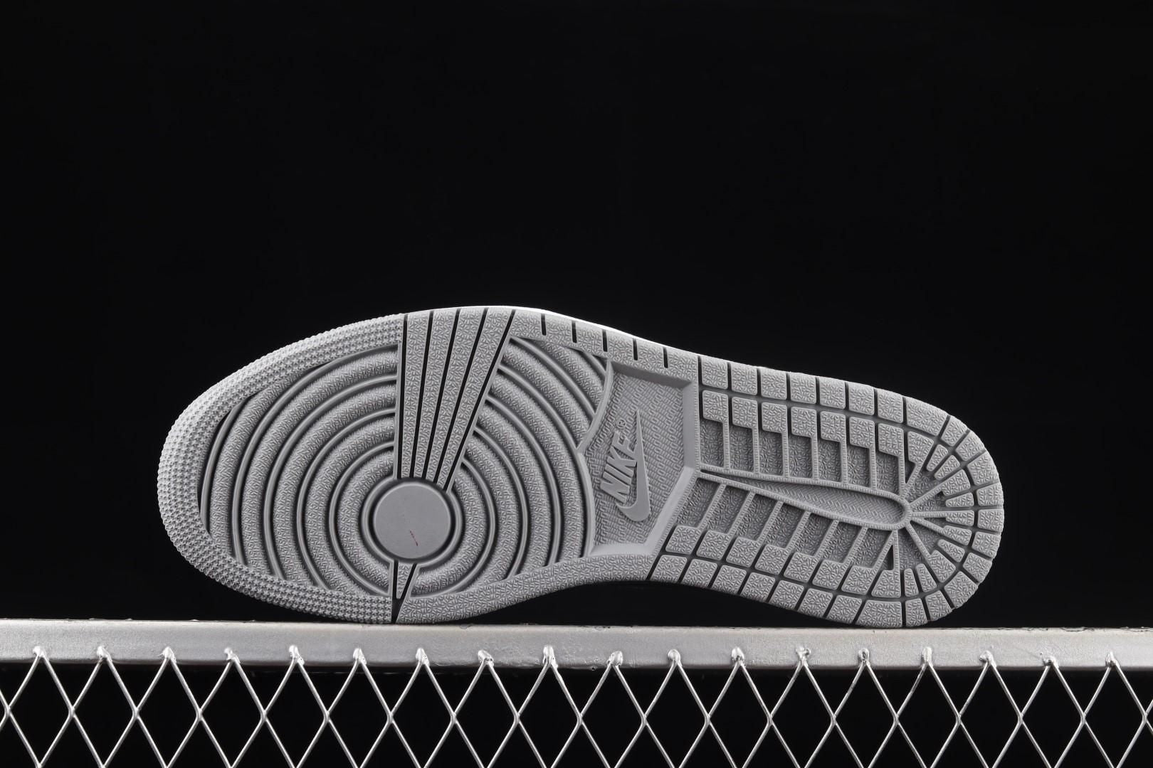 Air Jordan 1 AJ1 Retro High  - Rebellionaire