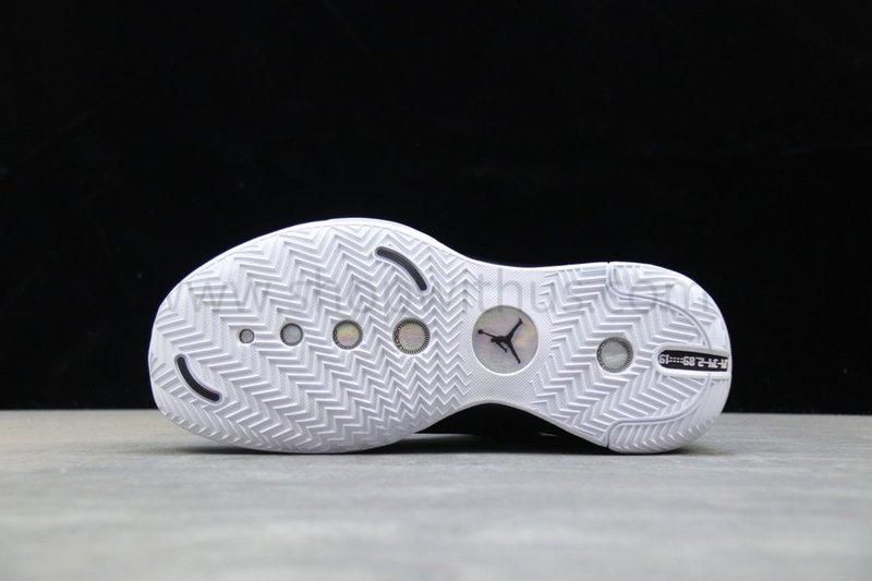 Jordan XXXIV 34 - Eclipse