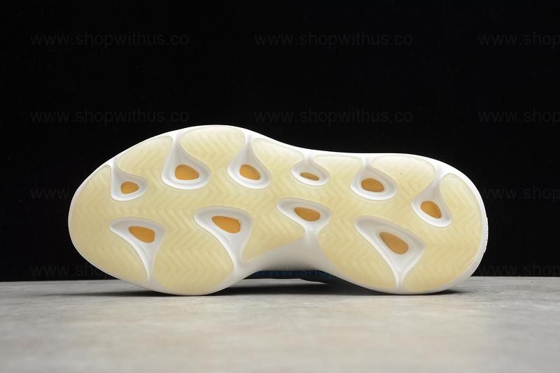 adidasOriginals YEEZY 700 V3 - Azareth