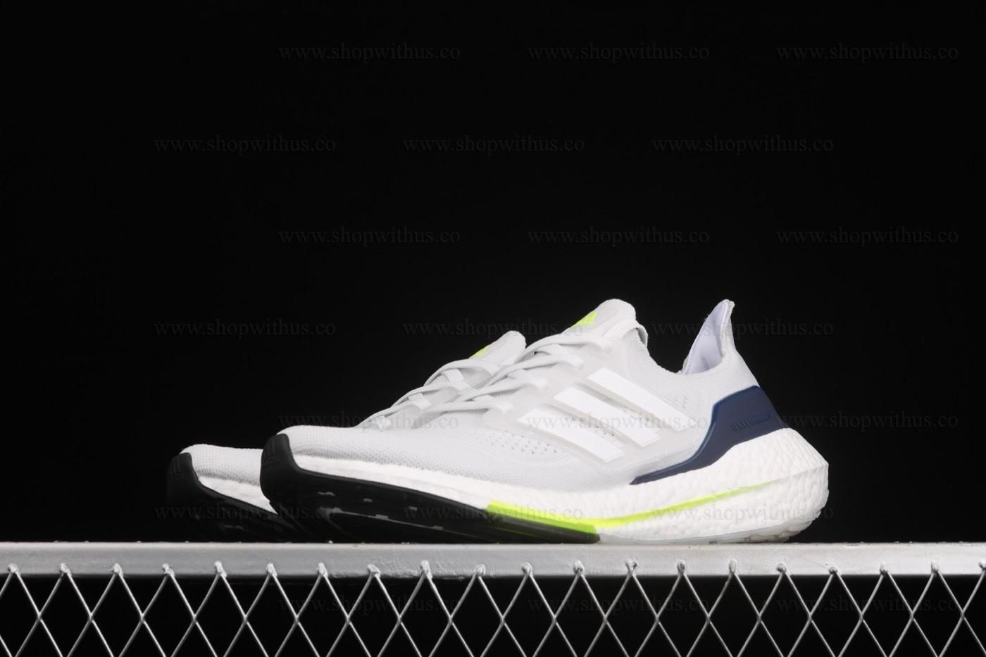 adidasMen's Ultraboost 21 - Crystal White