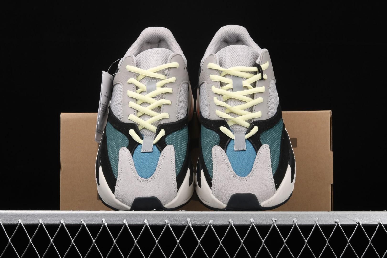 adidasUnisex Yeezy Boost 700 Wave Runner - Solid Grey