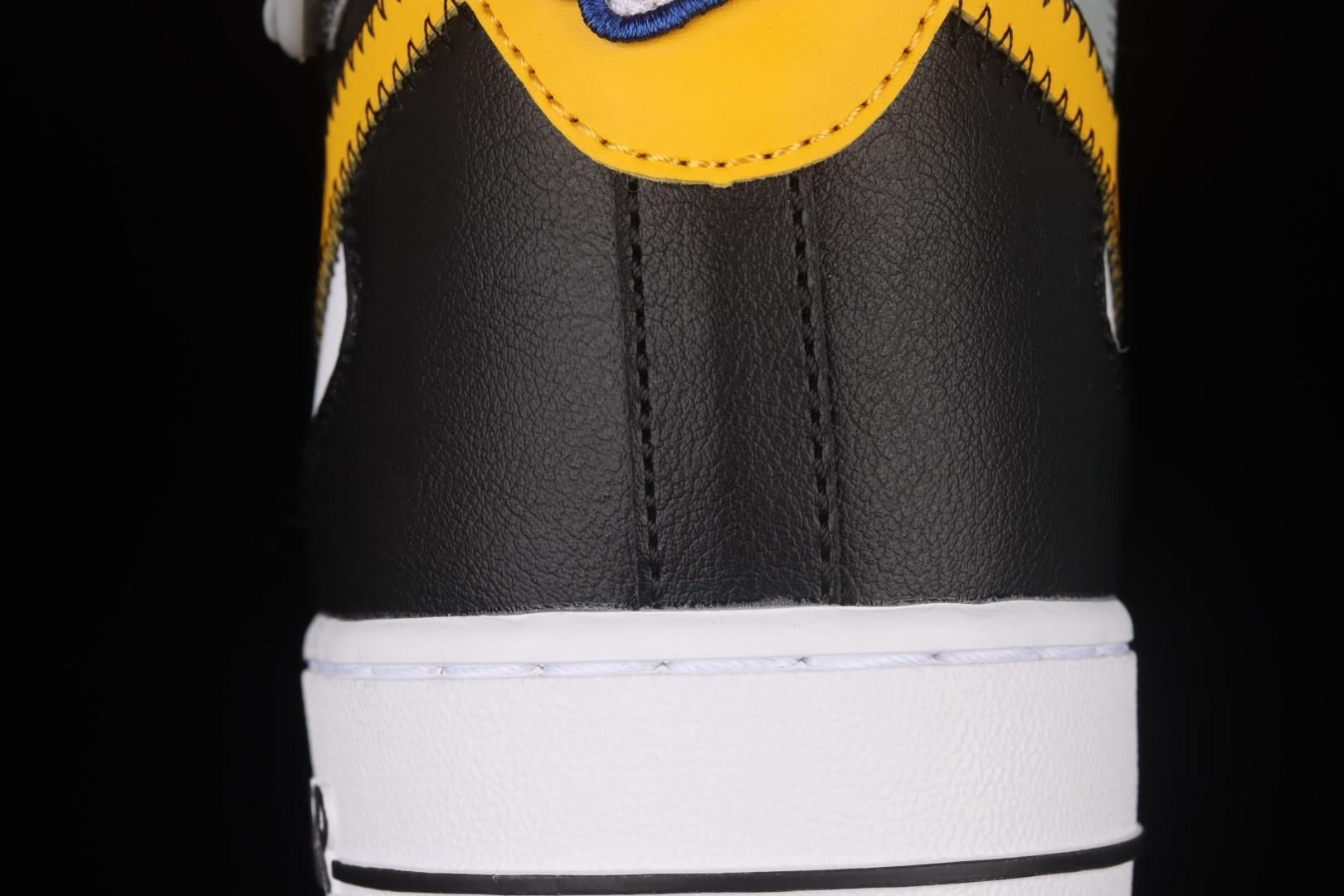 NikeUnisex Air Force 1 AF1 Mid Athletic Club - White Dark Sulfur