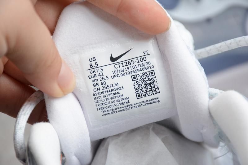 NikeAir Max 270 React - Pure Platinum