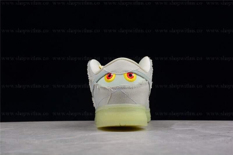 NikeSB Dunk Low - Mummy