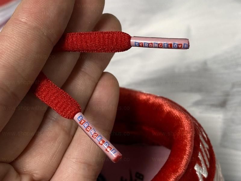 NikeSB Dunk Low - Strange Love