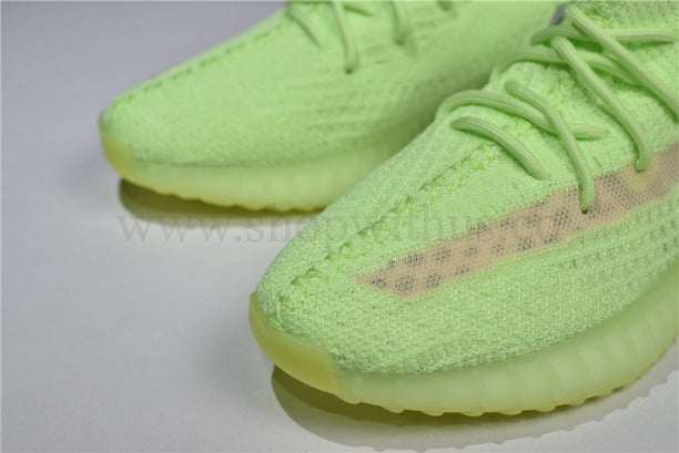 adidasOriginals YEEZY Boost 350 V2 - Glow