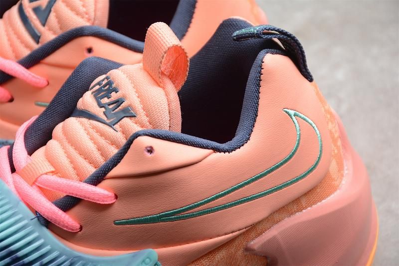 NikeMens Zoom Freak 3 - Crimson Bliss
