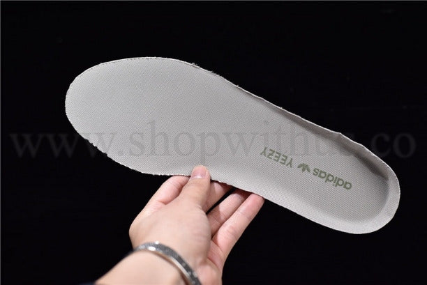 adidasOriginals YEEZY Boost 350 V2 - True Form