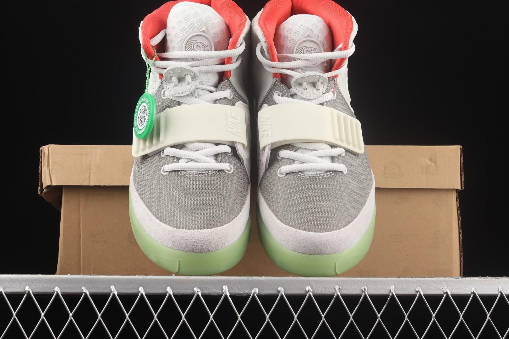 NikeUnisex Air Yeezy 2 - Pure Platinum