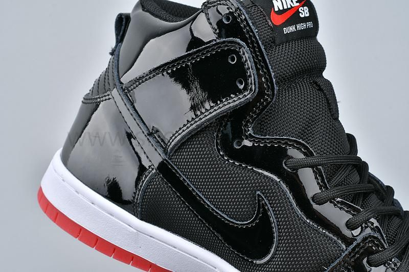 NikeSB Dunk High - Bred