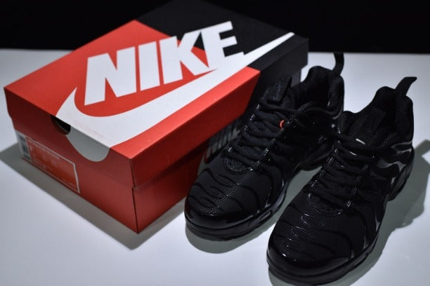 NikeAir Vapormax Plus - Triple Black