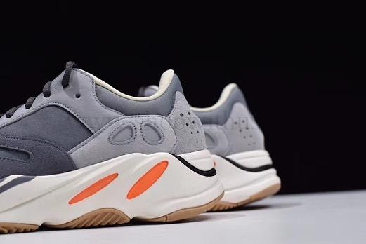 adidasOriginals YEEZY Boost 700 - Magnet