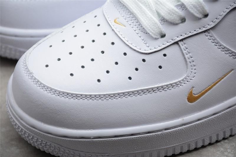 NikeAir Force 1 AF1 Low '07 LV8 Double Swoosh White/Metallic Gold