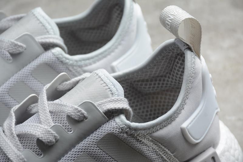 adidasOriginals NMD R1 - Light Onyx