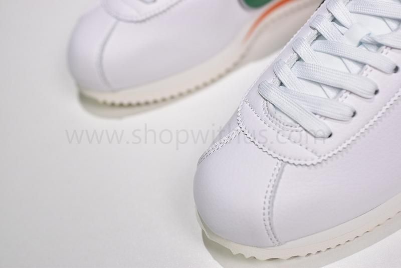 Stranger Things x NikeClassic Cortez - Hawkins High