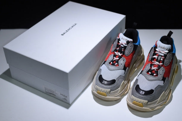 BalenciagaUnisex & Vintage Triple S Trainers - Multi