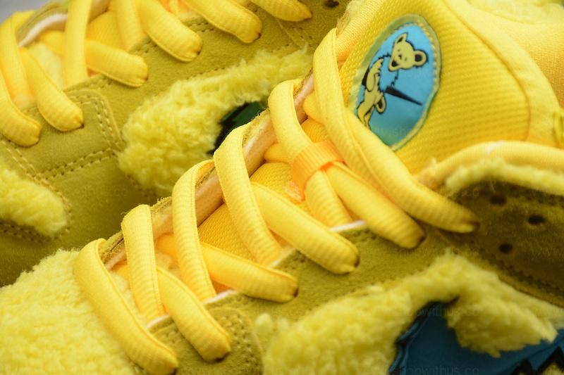 NikeSB Dunk Low x Grateful Dead - Opti Yellow