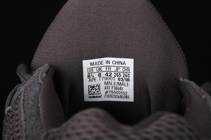 adidasUnisex Yeezy 500 - Utility Black