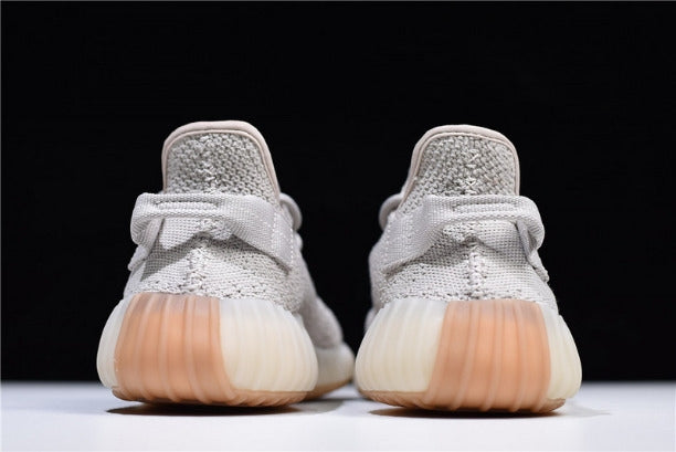 adidasUnisex YEEZY Boost 350 v2 - Sesame