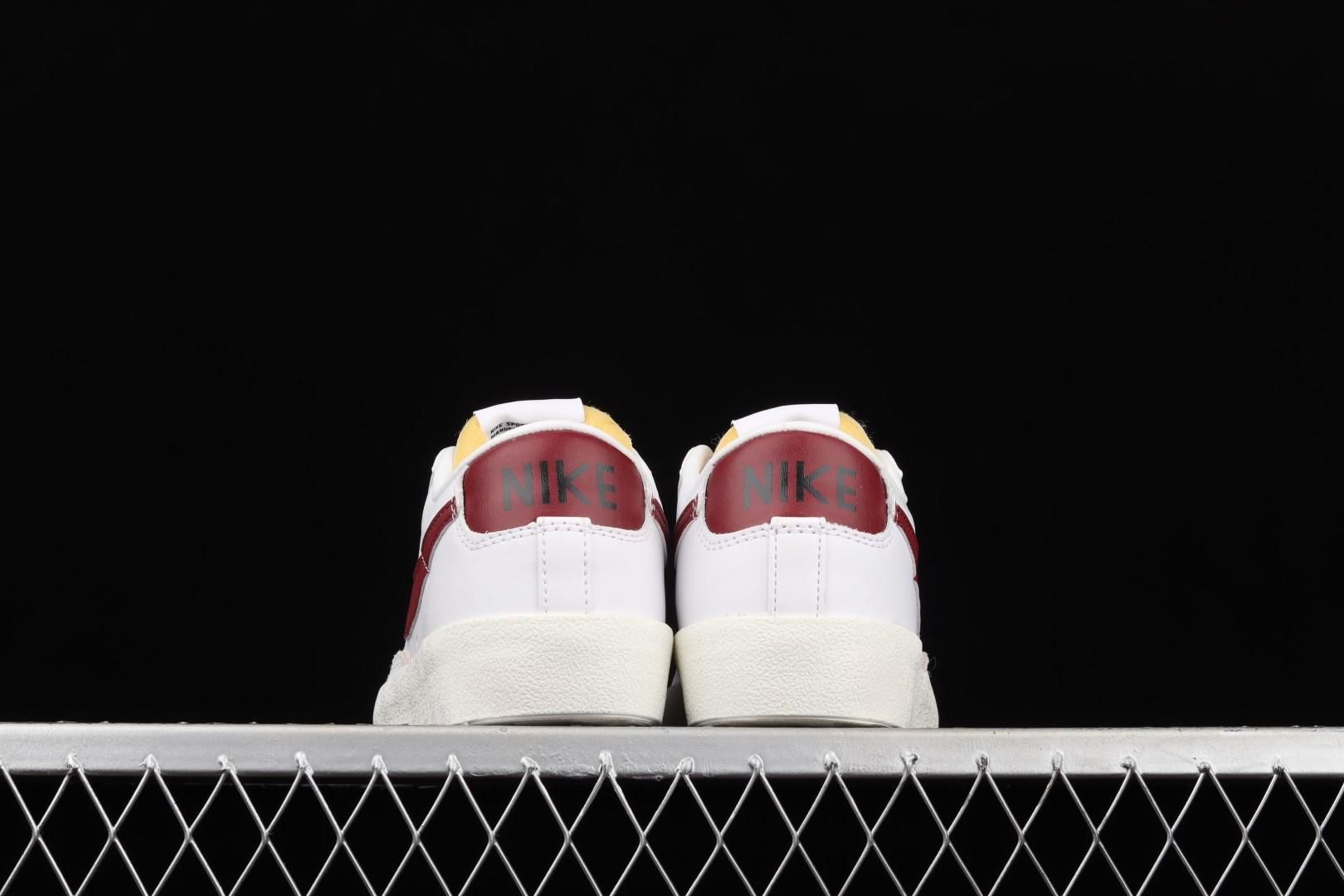 NikeMens Blazer Low 77 Vintage - Team Red