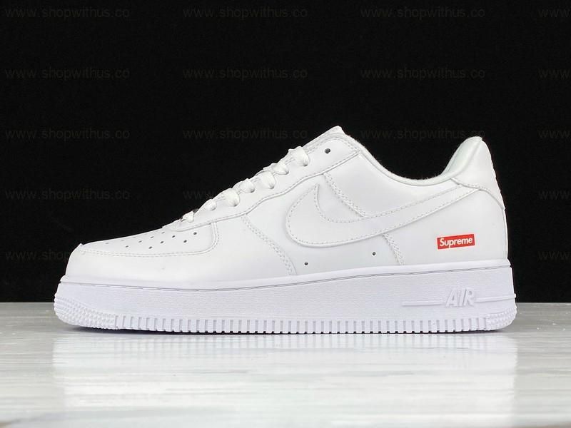 Supreme x NikeAir Force 1 Low - White
