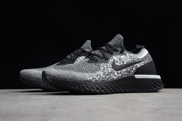 NikeEpic React Flyknit - Cookies and Cream