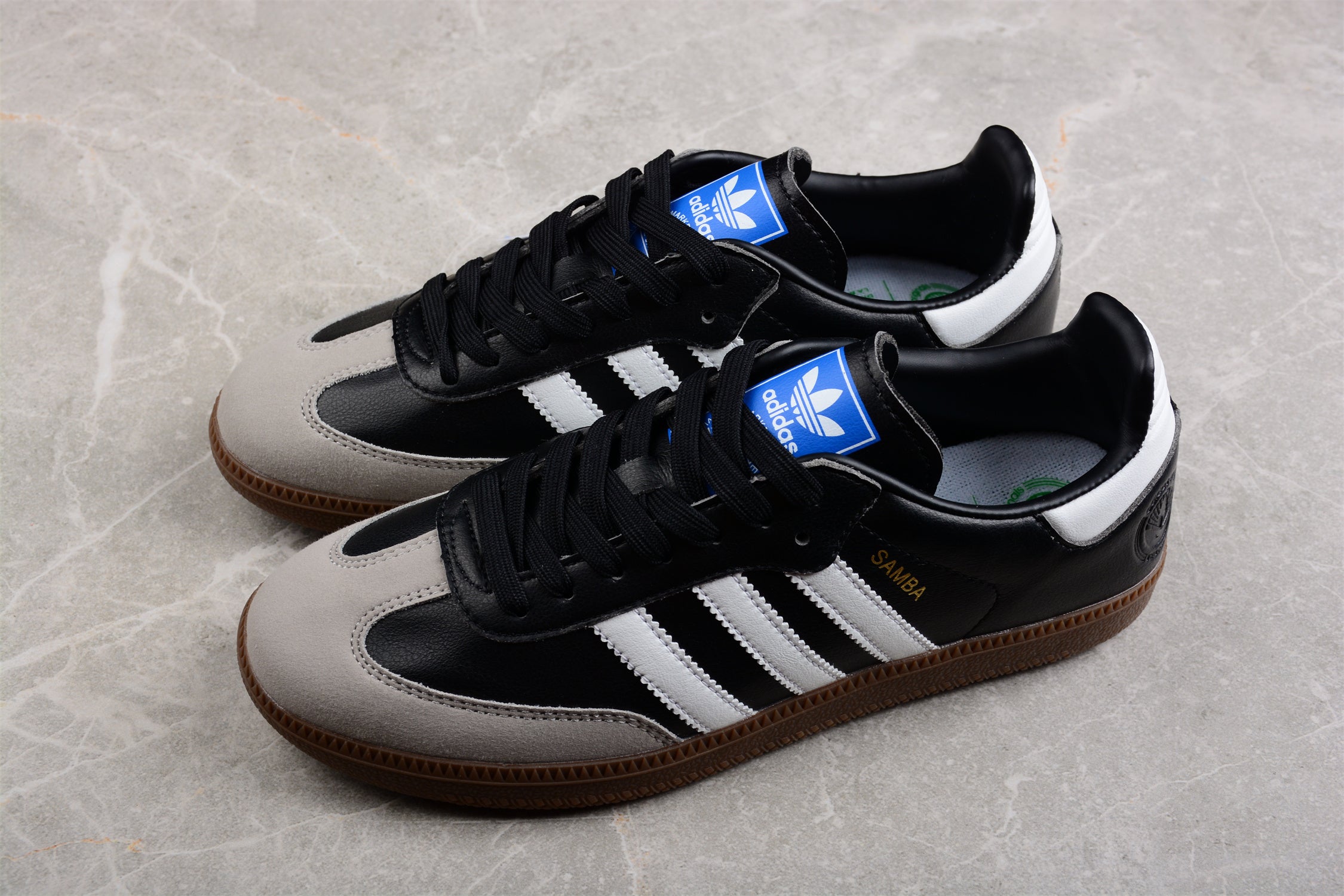 adidasMens Samba Vegan - Black