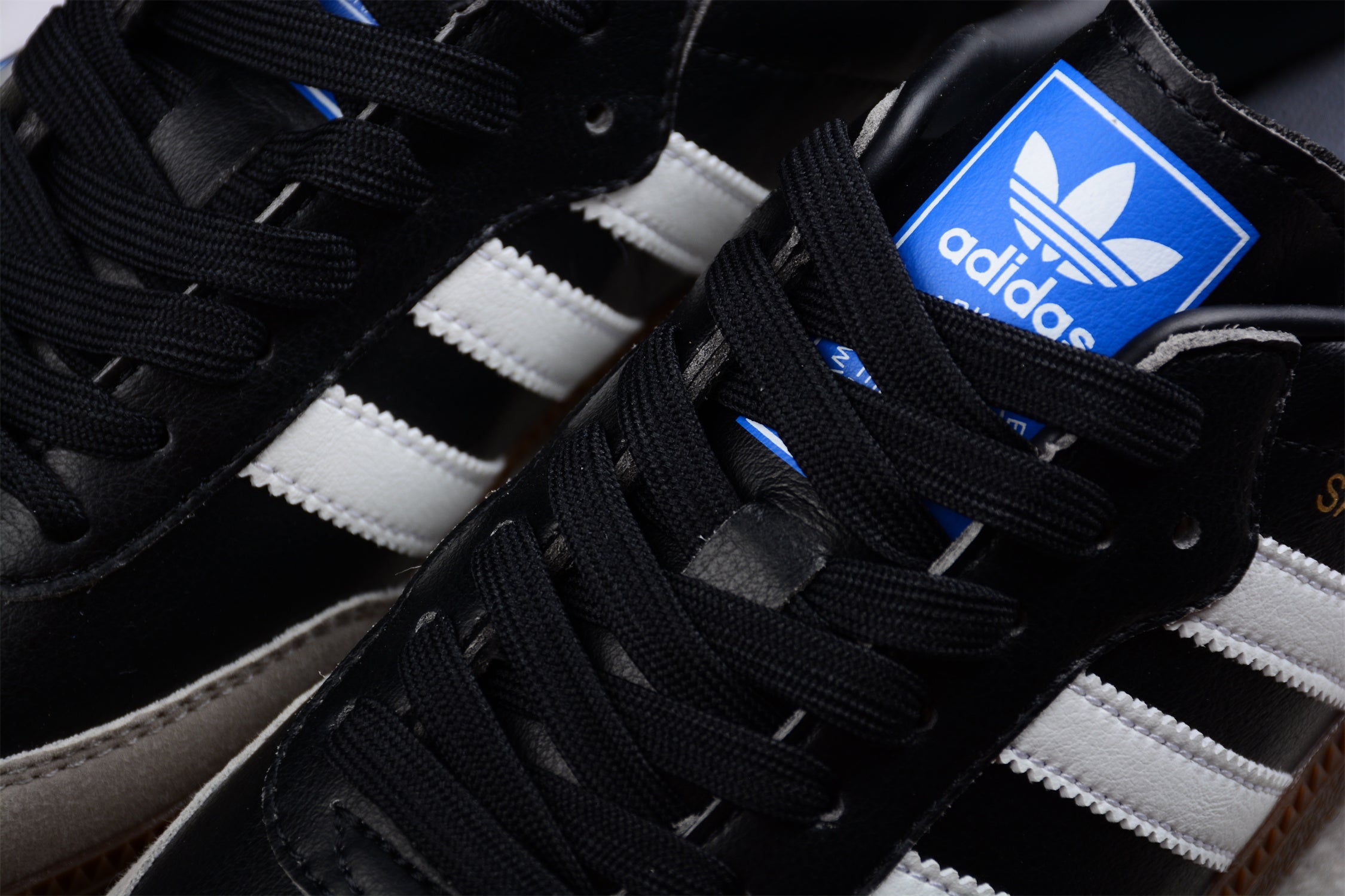 adidasMens Samba Vegan - Black