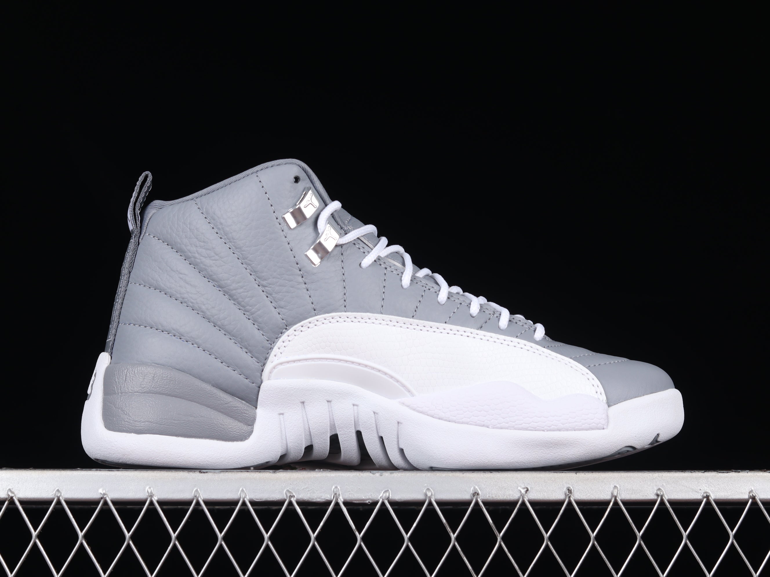 Air Jordan 12 AJ12 Retro - Stealth