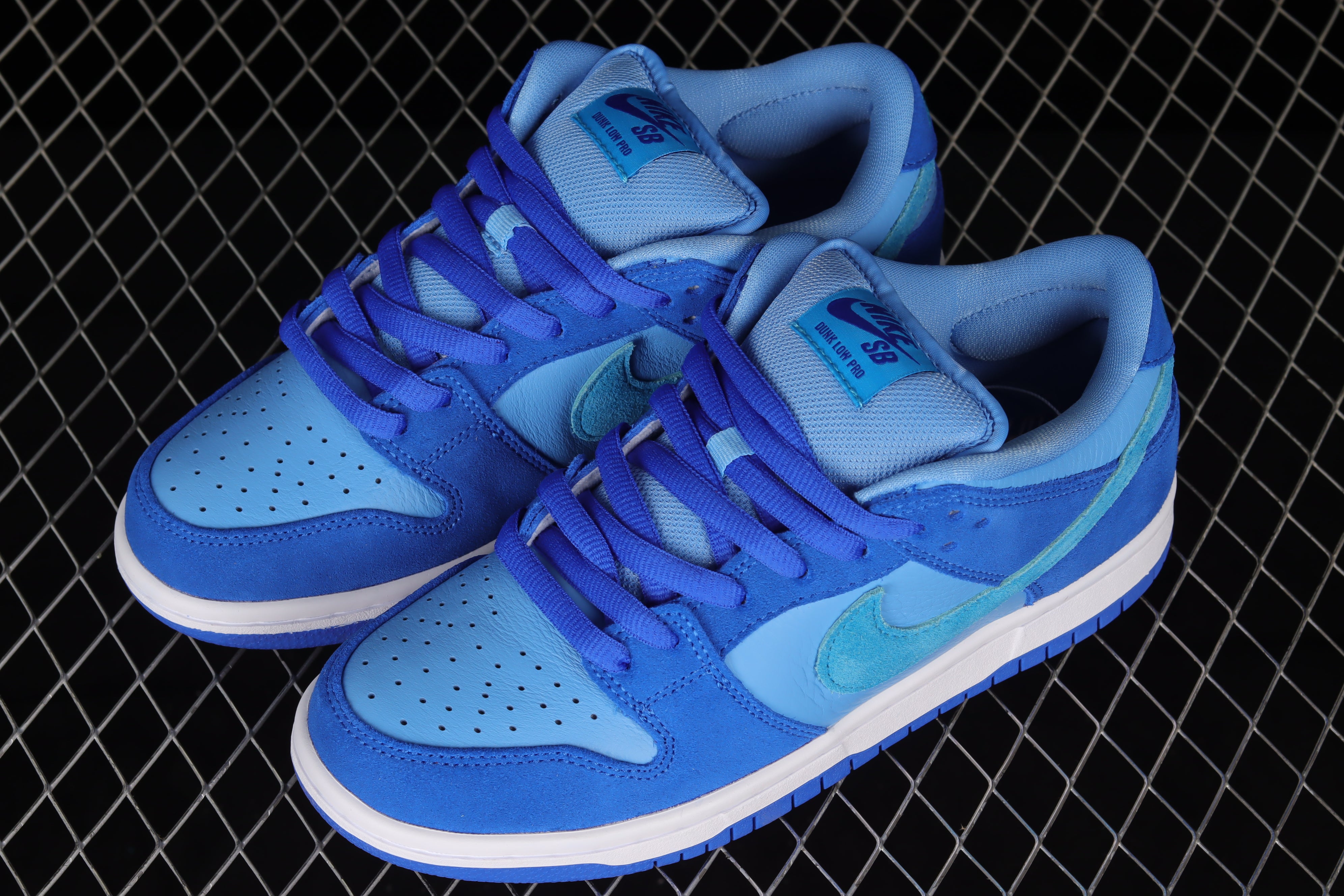 NikeMens SB Dunk Low - Blue Raspberry