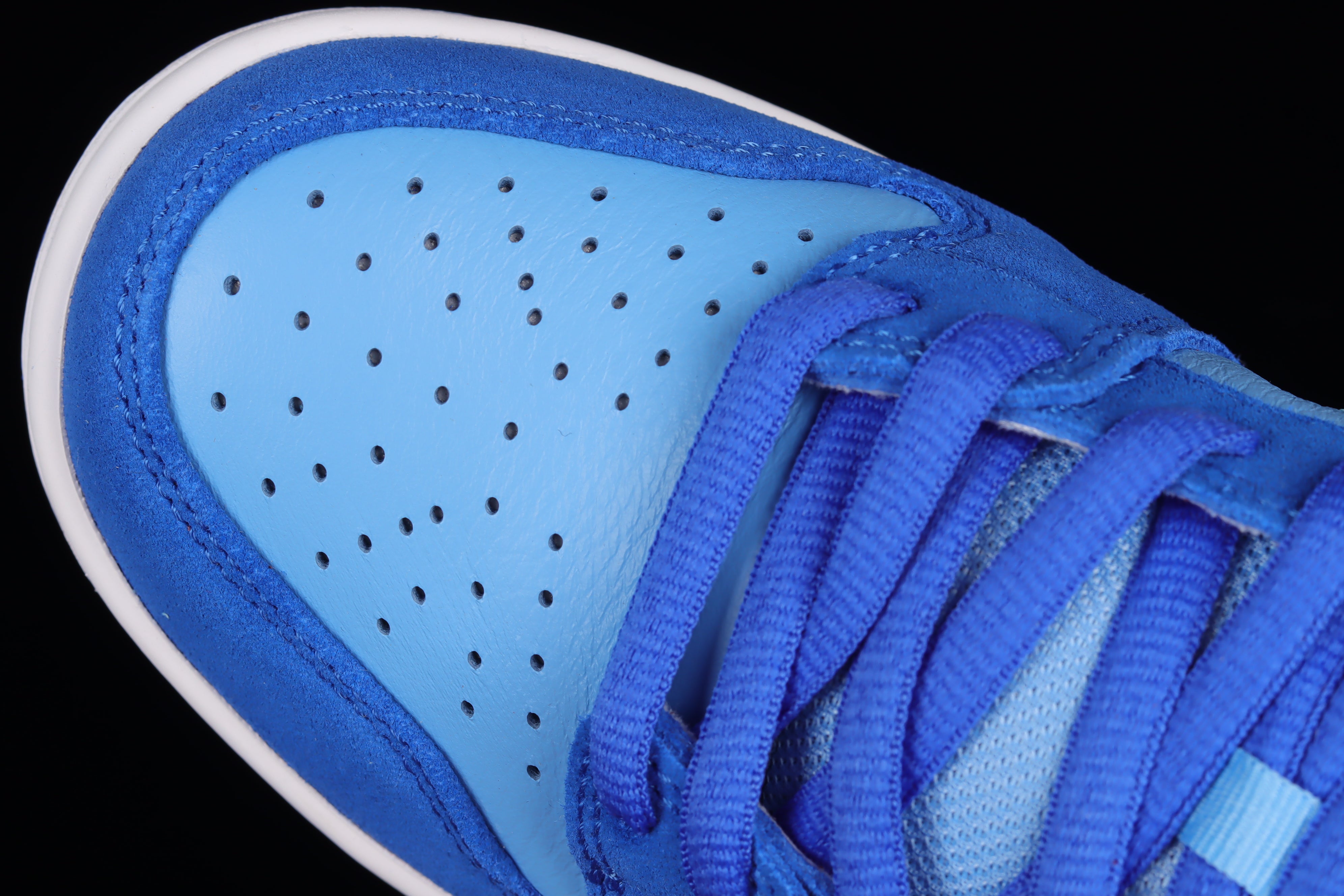 NikeMens SB Dunk Low - Blue Raspberry