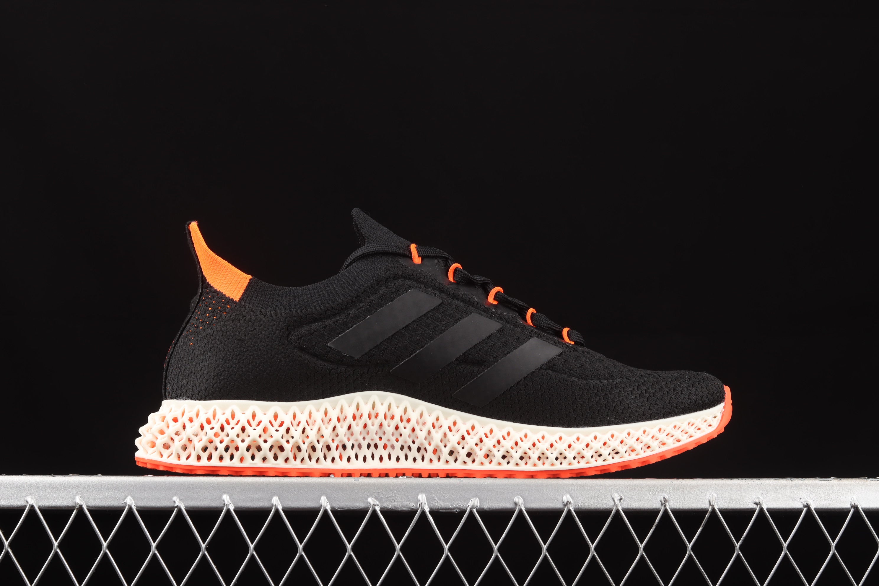 adidasOriginals 4DFWD - Black/Solar Red