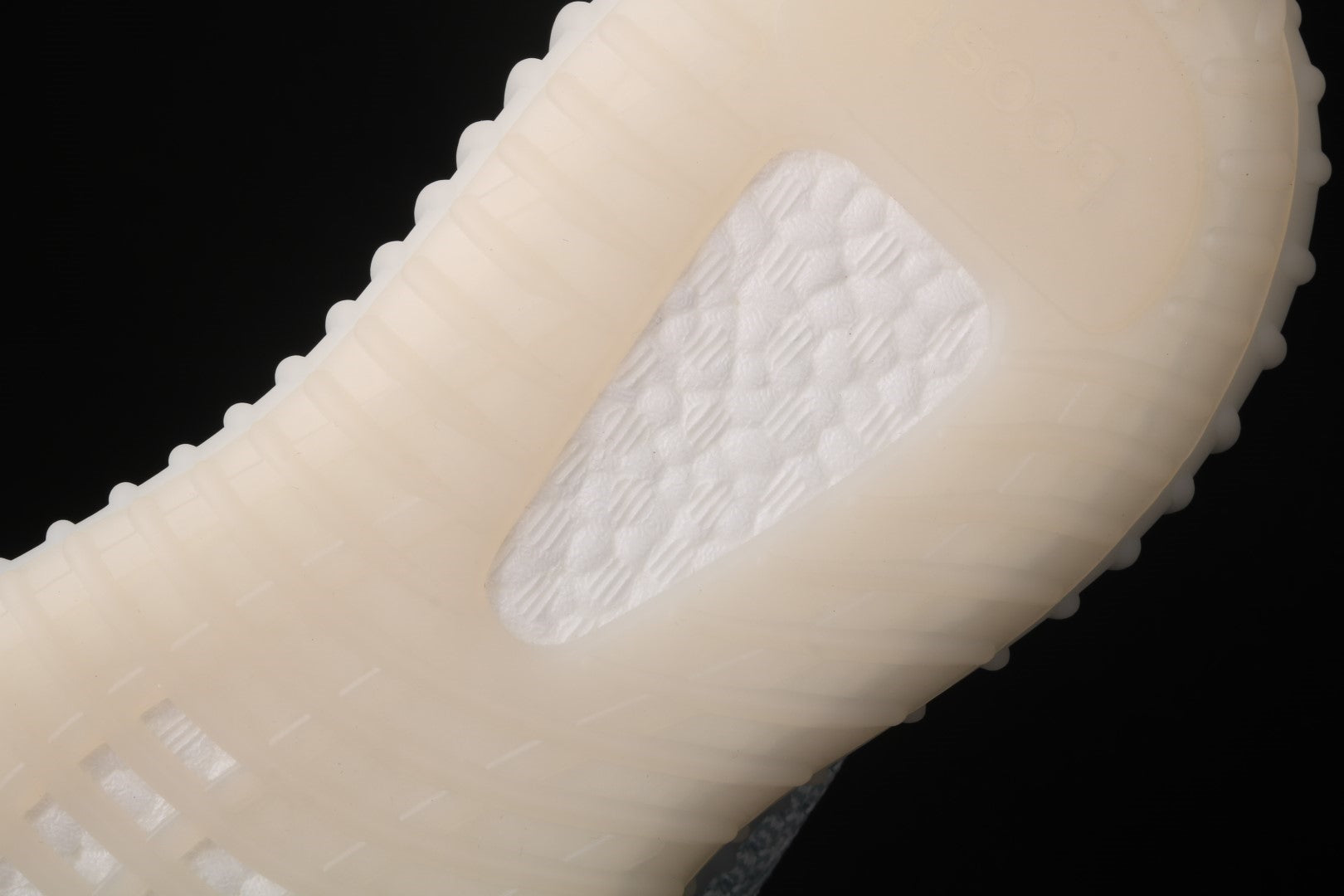 adidasOriginals Yeezy Boost 350 V2 - Cloud White (Reflective)