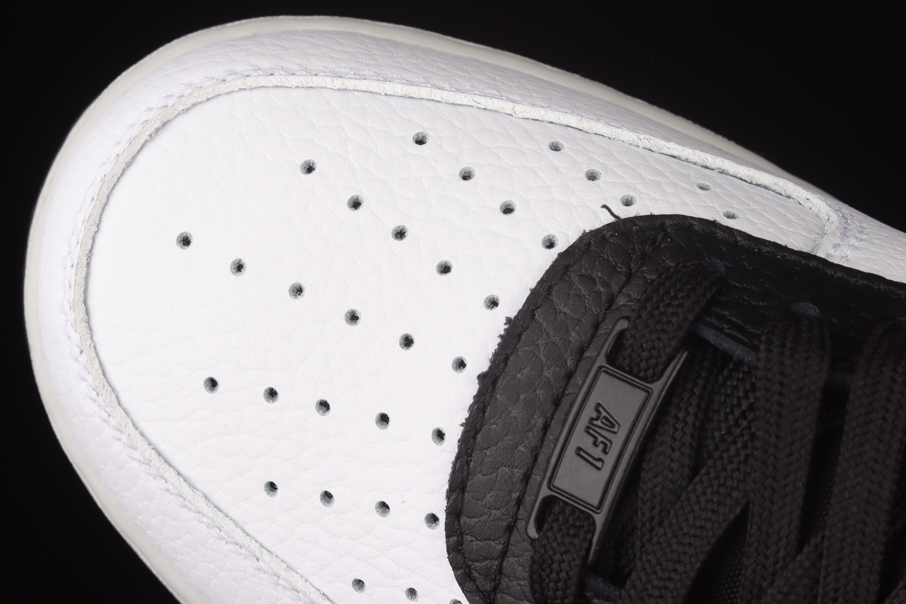 NikeUnisex Air Force 1 AF1 Low LX - Crane