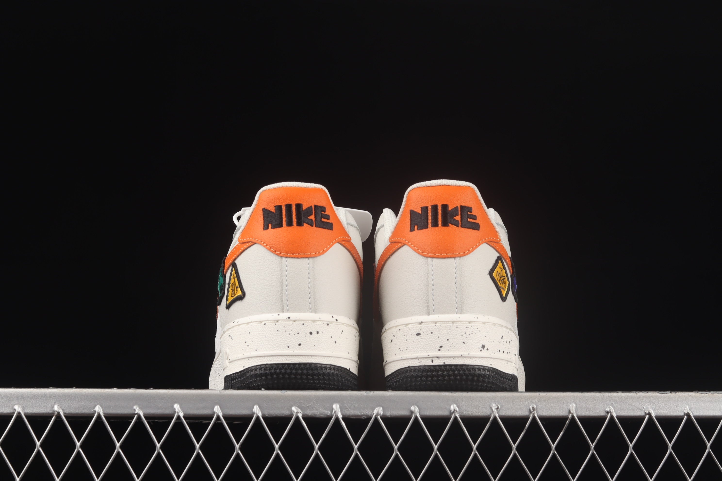 NikeUnisex Air Force 1 AF1  Low - Light Bone