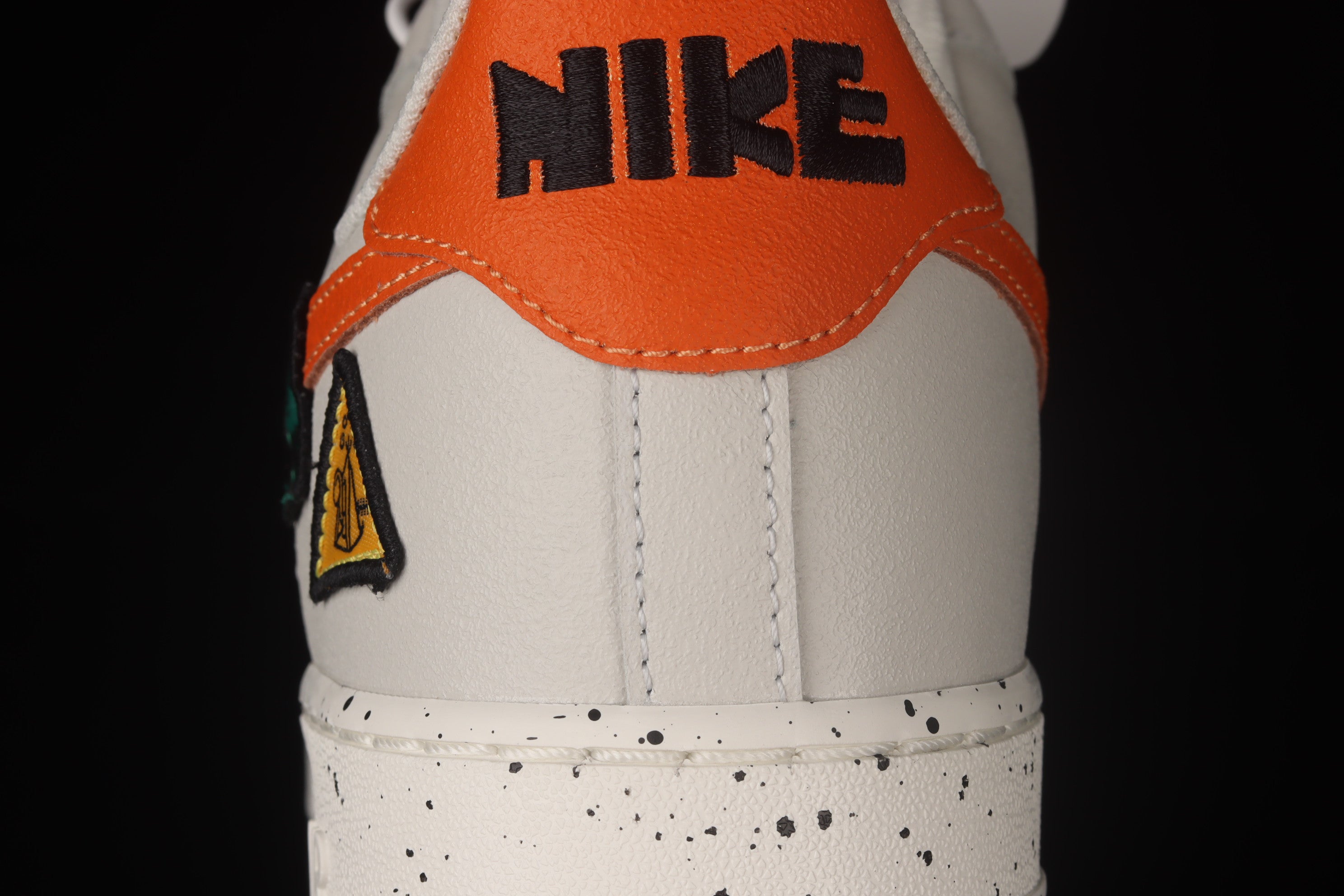 NikeUnisex Air Force 1 AF1  Low - Light Bone