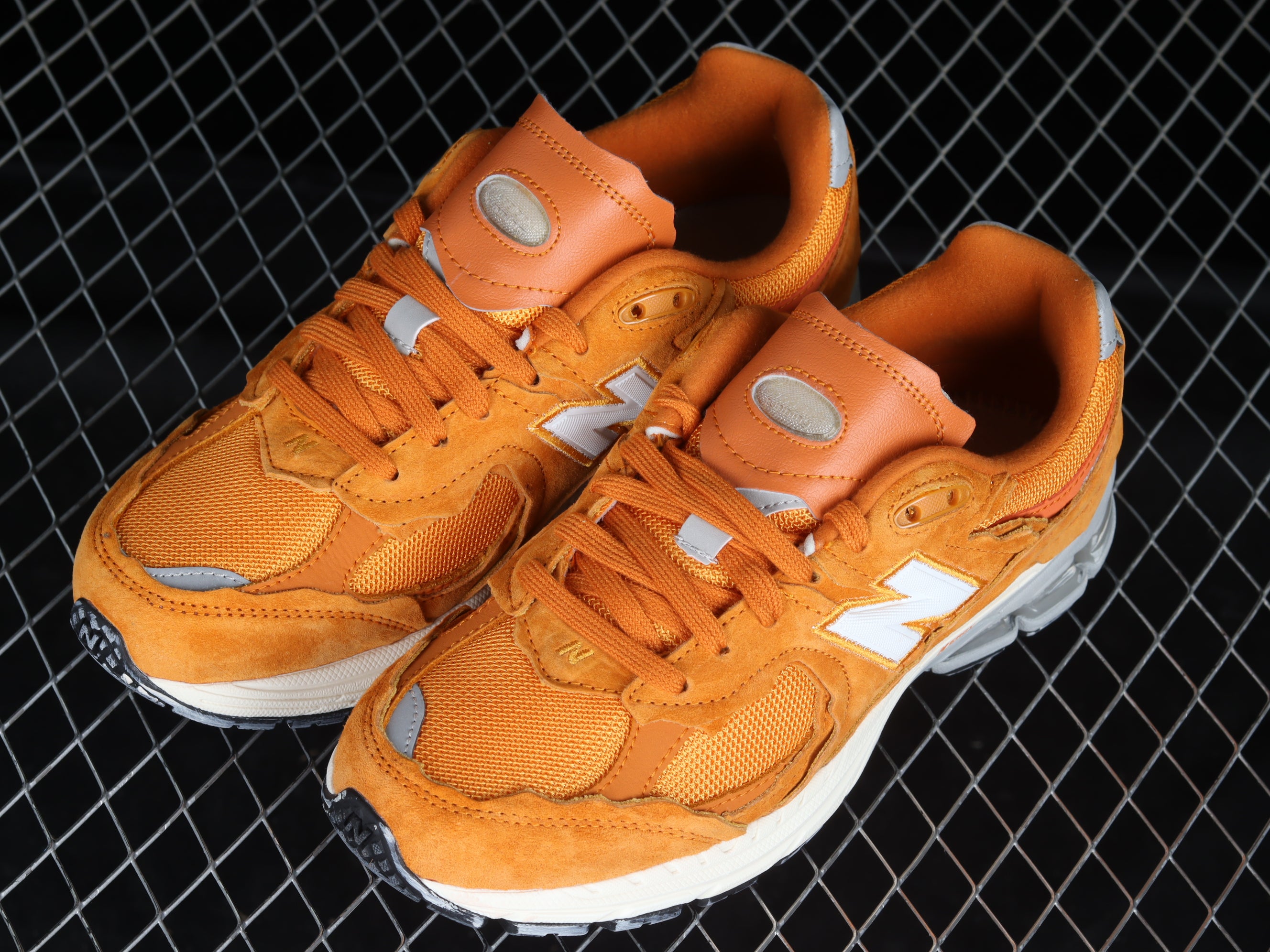 New Balance 2002R Protection Pack - Vintage Orange