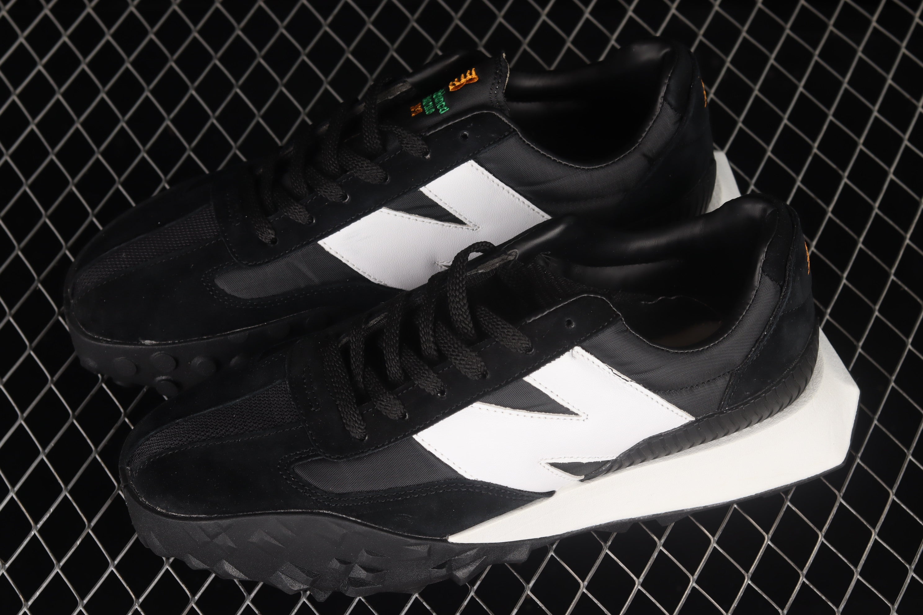 New Balance XC-72 - Black