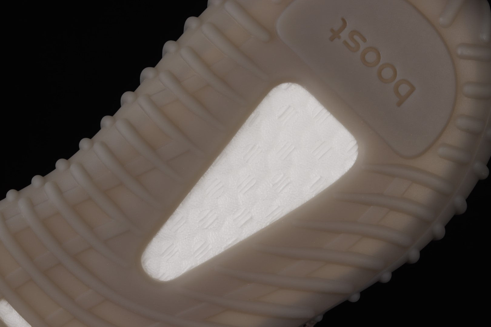 adidasMens Yeezy Boost 350 V2 - Beluga Reflective