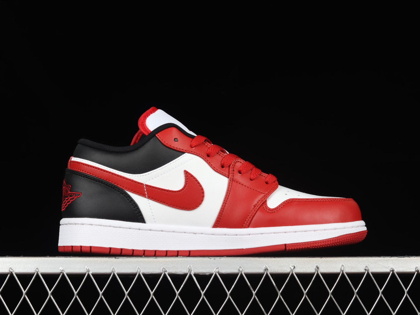 Air Jordan 1 AJ1 Low - Reverse Black Toe