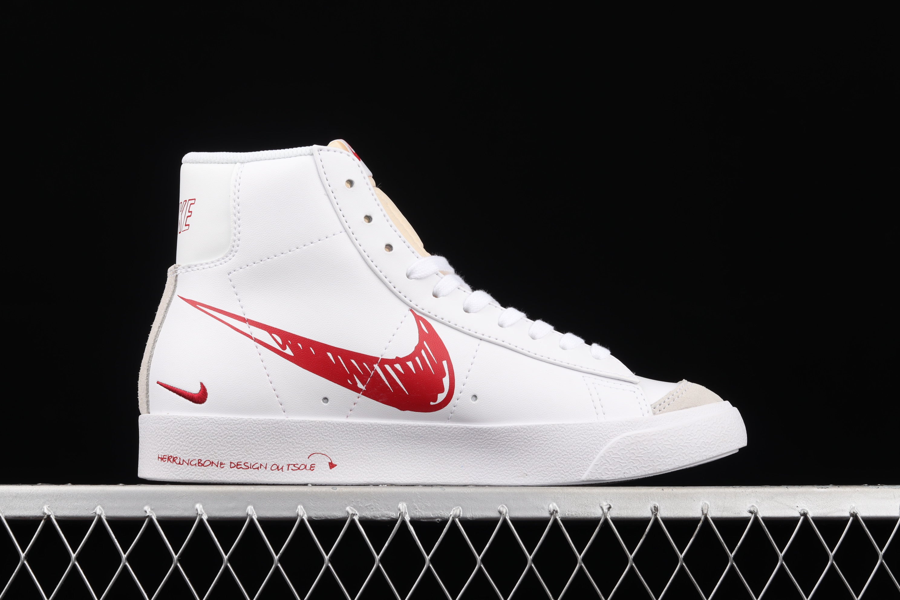 NikeMens Blazer Mid 77 Sketch - White/Red